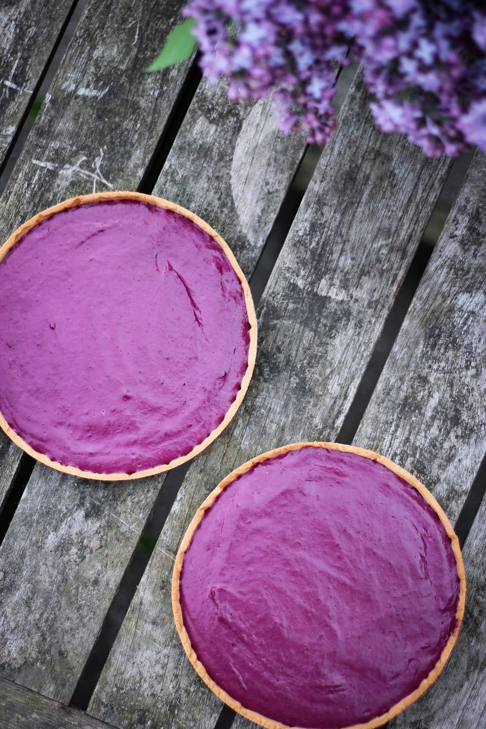 BLACKBERRY AND DARK CHOCOLATE GANACHE TART