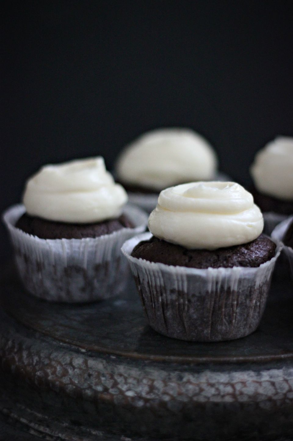 CHOCOLATE CUPCAKES WITH SALTED CARAMEL AND CREAM CHEESE FROSTING