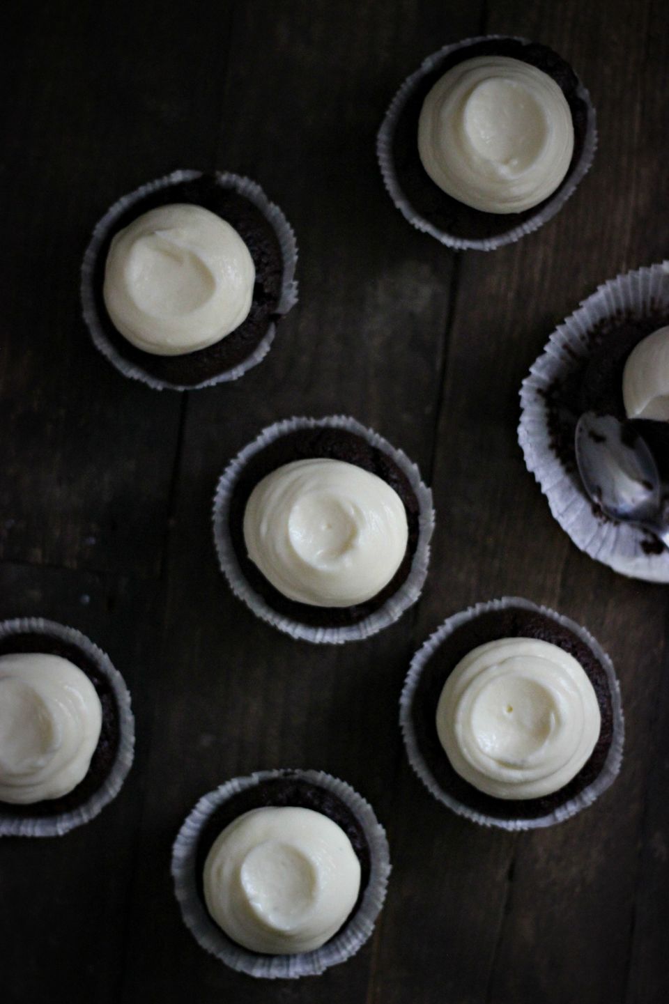 CHOCOLATE CUPCAKES WITH SALTED CARAMEL AND CREAM CHEESE FROSTING