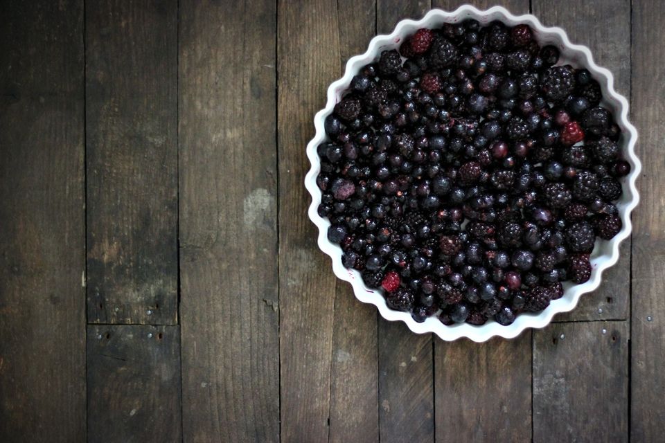 DARK BERRY CRUMBLE
