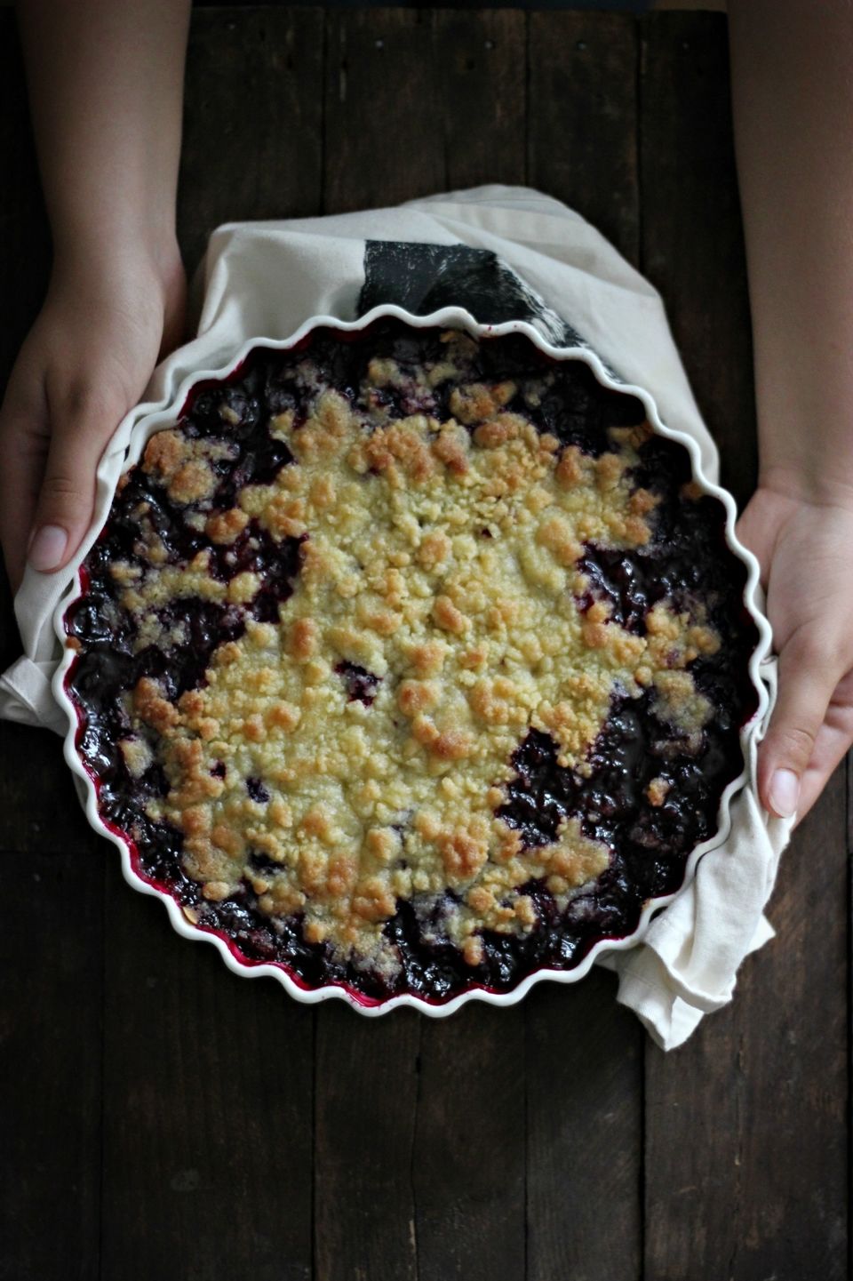 DARK BERRY CRUMBLE