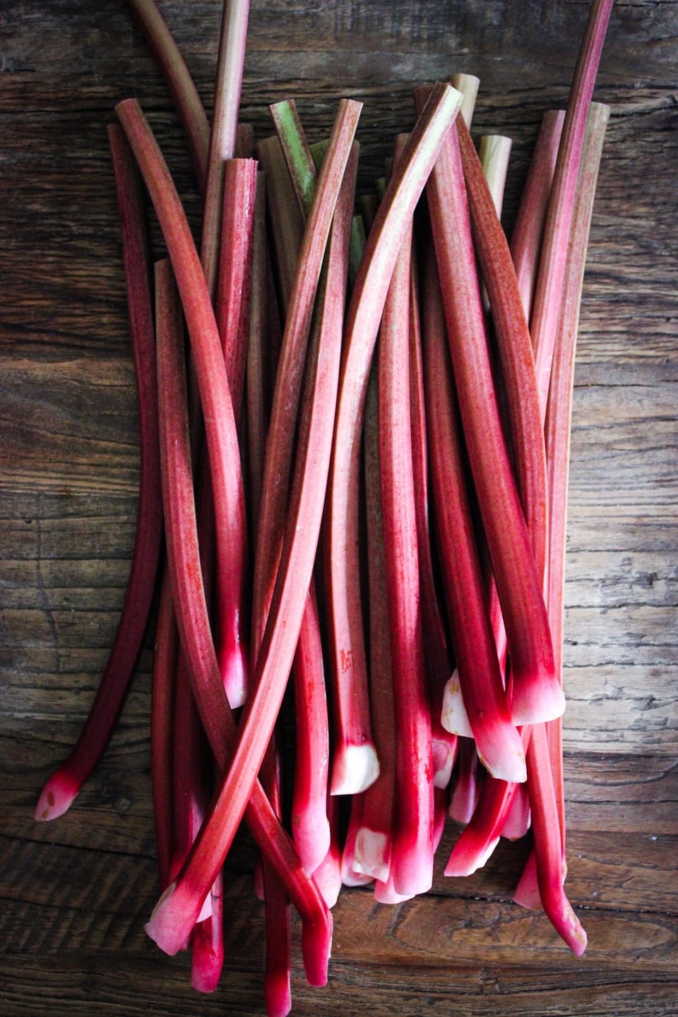 RHUBARB LAYER CAKE